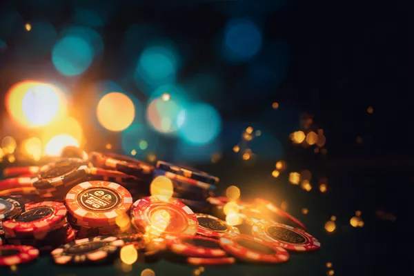 ক্যাসিনো চিপে ঘেরা এক আত্মবিশ্বাসী ডিলার খেলোয়াড়দের BD111 অ্যাকাউন্টে লগইন করতে আহ্বান করছেন—যা দ্রুত ও সহজ লগইন সুবিধাকে উপস্থাপন করে।